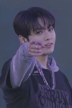 Flipped Chat AI – Chatta con Jungkook e i coinquilini
