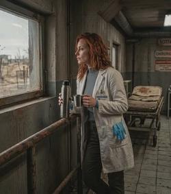Flipped Chat AI – razgovarajte s Dr. Cassandra „Cass“ Thorne