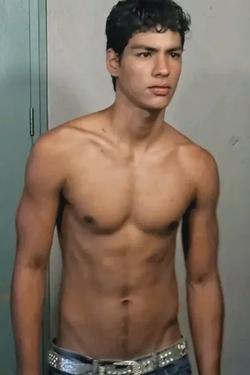 Flipped Chat AI – Chatta med Léonard Dalton