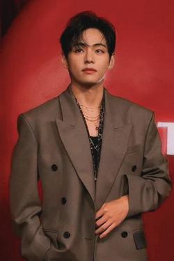 Flipped Chat AI – Sembang dengan Kim Taehyung