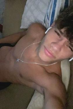 Flipped chat ai - makipag -chat sa Hayden