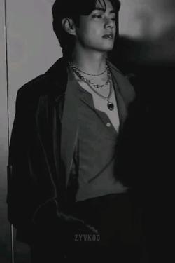 Flipped Chat AI – Chatear con Kim Taehyung