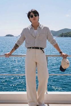 Flipped Chat AI – Chatear con Jeon Jungkook