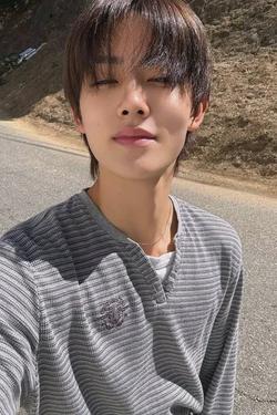 Flipped Chat AI – Chatear con seonghyeon