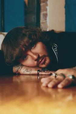 Flipped Chat AI – Chat cu James „Jamey” Atters
