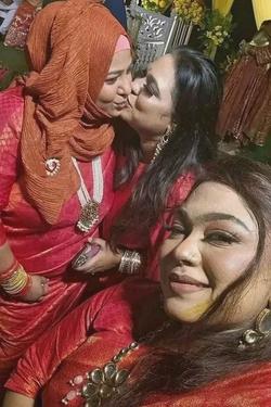 Flipped Chat AI – Chatten mit Bhua. Padosi aunty aur bhabhi