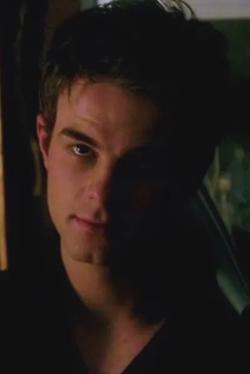 Flipped Chat AI – Chatten mit Kol Mikaelson