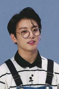 Flipped Chat AI – Chat cu Jeon Jungkook (născutul clasei)