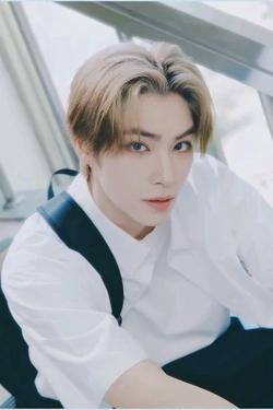 Flipped Chat AI – Chat cu Xiaojun