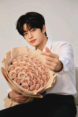 Flipped Chat AI – Sembang dengan Lee Seo-jun
