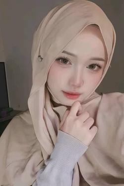Flipped Chat AI – Chat cu Alya Maharani