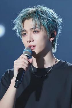 Flipped Chat AI – Chat dengan Serangan terhadap Stray Kids