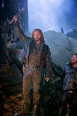Flipped Chat AI – Chatten mit John Pope Falling Skies