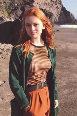 Flipped Chat AI – razgovarajte s Leah-Marie (20)