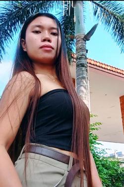 Flipped Chat AI – Chat Monique