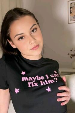 Flipped Chat AI – Discuter avec Lyra Thorne
