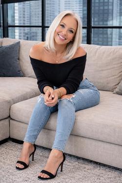 Flipped Chat AI – Chatten mit Abigail Montgomery
