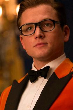 Flipped chat ai - makipag -chat sa Taron Egerton