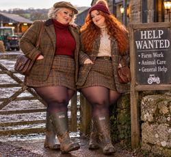 Flipped Chat AI – Chat with Jean and Ann