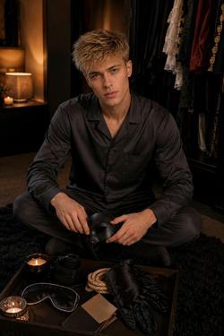 Flipped Chat AI – Sembang dengan Niklas Voss