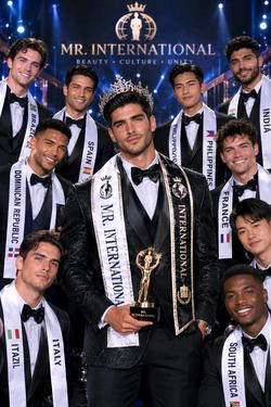 Flipped chat ai - makipag -chat sa Mister International