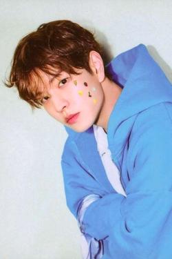 Flipped Chat AI – Chat dengan Seungmin