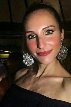 Flipped Chat AI – Chatta con Chiara quaglia