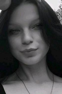 Flipped Chat AI – razgovarajte s Nikola Houžková