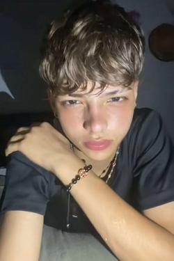 Flipped Chat AI – kalbėkite su gabrielis