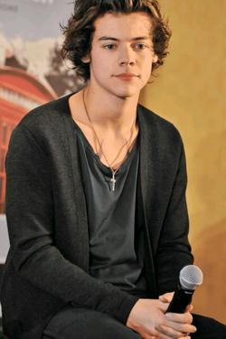 Flipped Chat AI – Chatta con HARRY STYLES