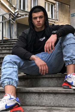 Flipped Chat AI – Chatten mit Maksim