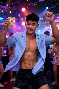 Flipped Chat AI – Bate-papo com Krit “Tai” Wattanaporn