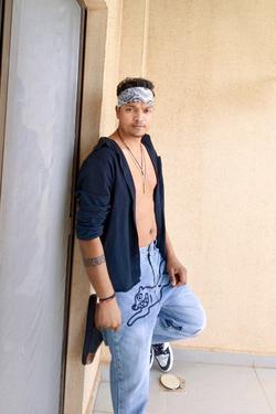 Flipped chat ai - makipag -chat sa Badboy Sharad