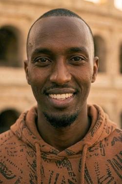 Flipped Chat AI – Chatta con Idris Warsame