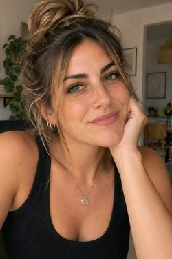 Flipped Chat AI – Chatear con Natalia Martí