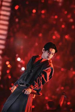 Flipped Chat AI – kalbėkite su Kim Taehyungo vyras