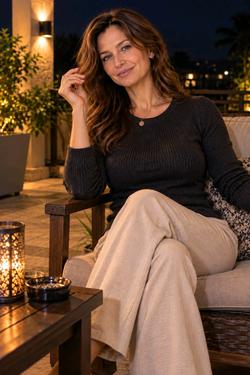 Flipped Chat AI – Chat cu Lucy Watson