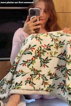 Flipped Chat AI – Chatta con Lyra Thorne