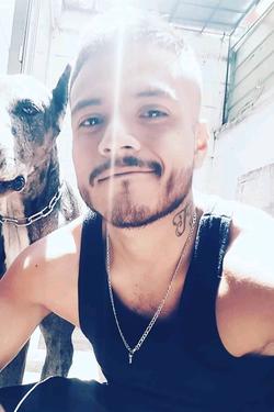 Flipped chat ai - makipag -chat sa Agustín