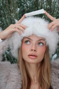 Flipped Chat AI – Чат с anyaishuk