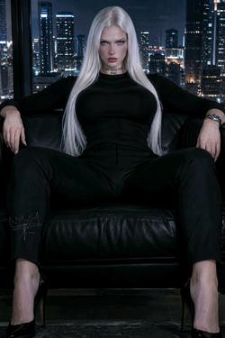 Flipped Chat AI – 與 Greed  Keberabkova 聊天