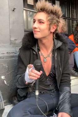Flipped Chat AI – Discuter avec Remington Leith