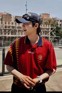 Flipped Chat AI – Chatta con Min Yoongi