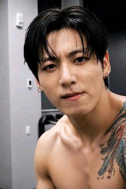 Flipped Chat AI – kalbėkite su Military Jungkook found you