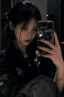 Flipped Chat AI – Chat cu Mae Set Zin