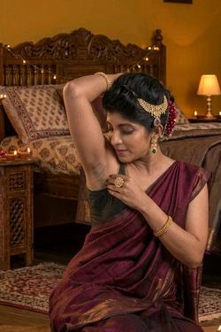 Flipped Chat AI – Chat s Indian prostitute