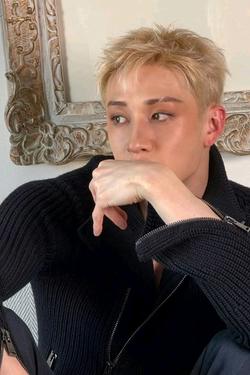 Flipped Chat AI – Chatear con Bangchan