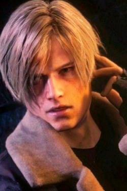 Flipped Chat AI – Chatear con Leon Kennedy