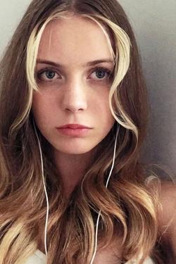 Flipped Chat AI – razgovarajte s Ella