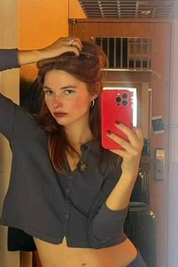Çevrilmiş Sohbet Yapay Zekası – Stefanie Scottile sohbet edin